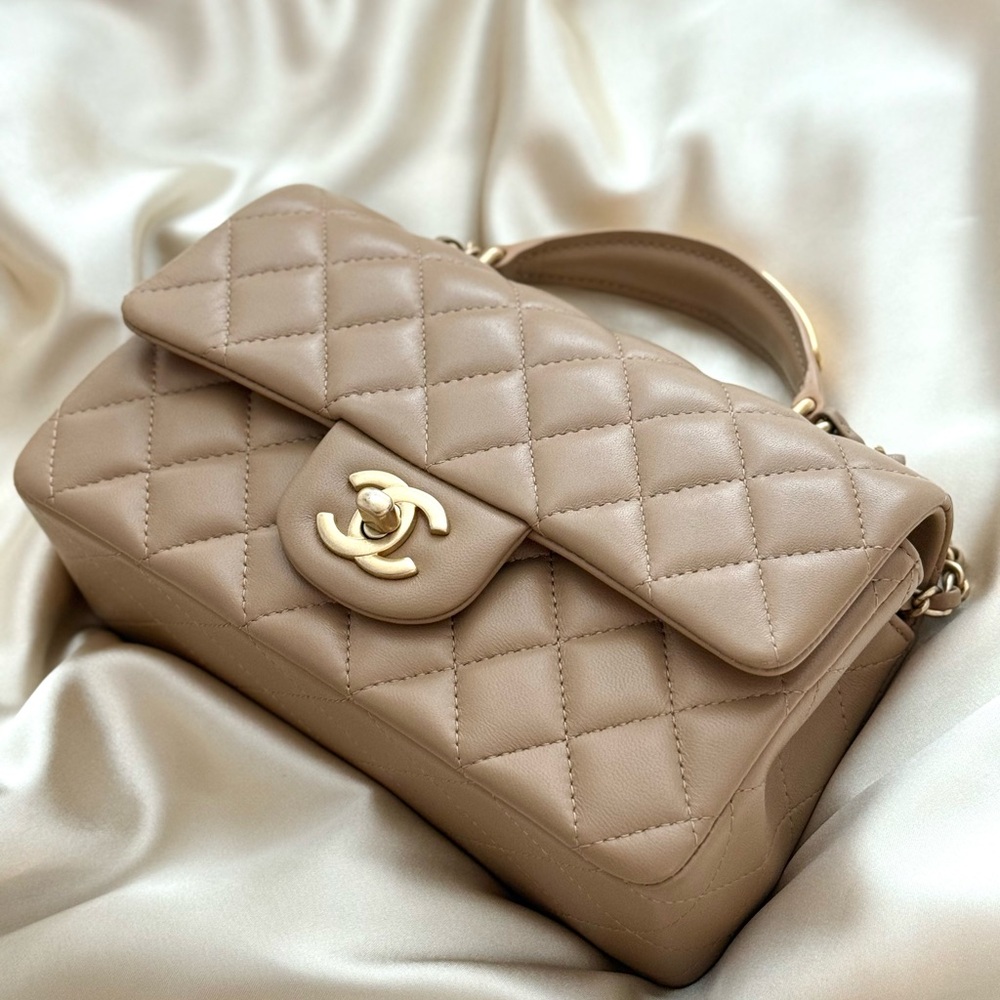 Authentic Chanel Mini Flap with Top Handle – Beige Lambskin & Gold Hardware NIB - Picture 4 of 12